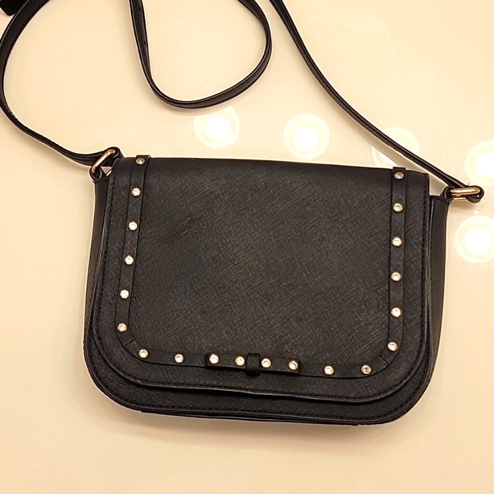 Black Kate Spade Cross Body